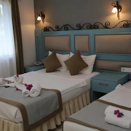Atrium Hotel 3*