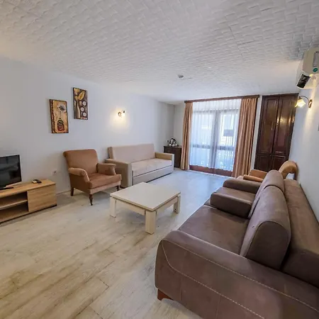 Atrium Hotel 3*