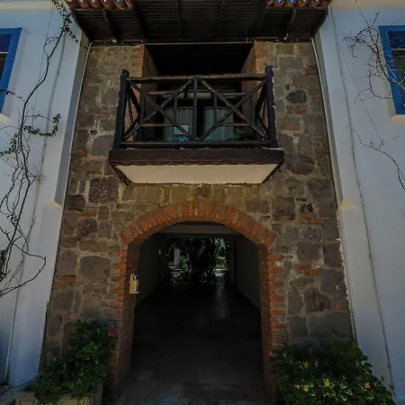 Atrium Hotel