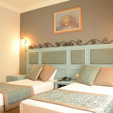 Atrium 3*
